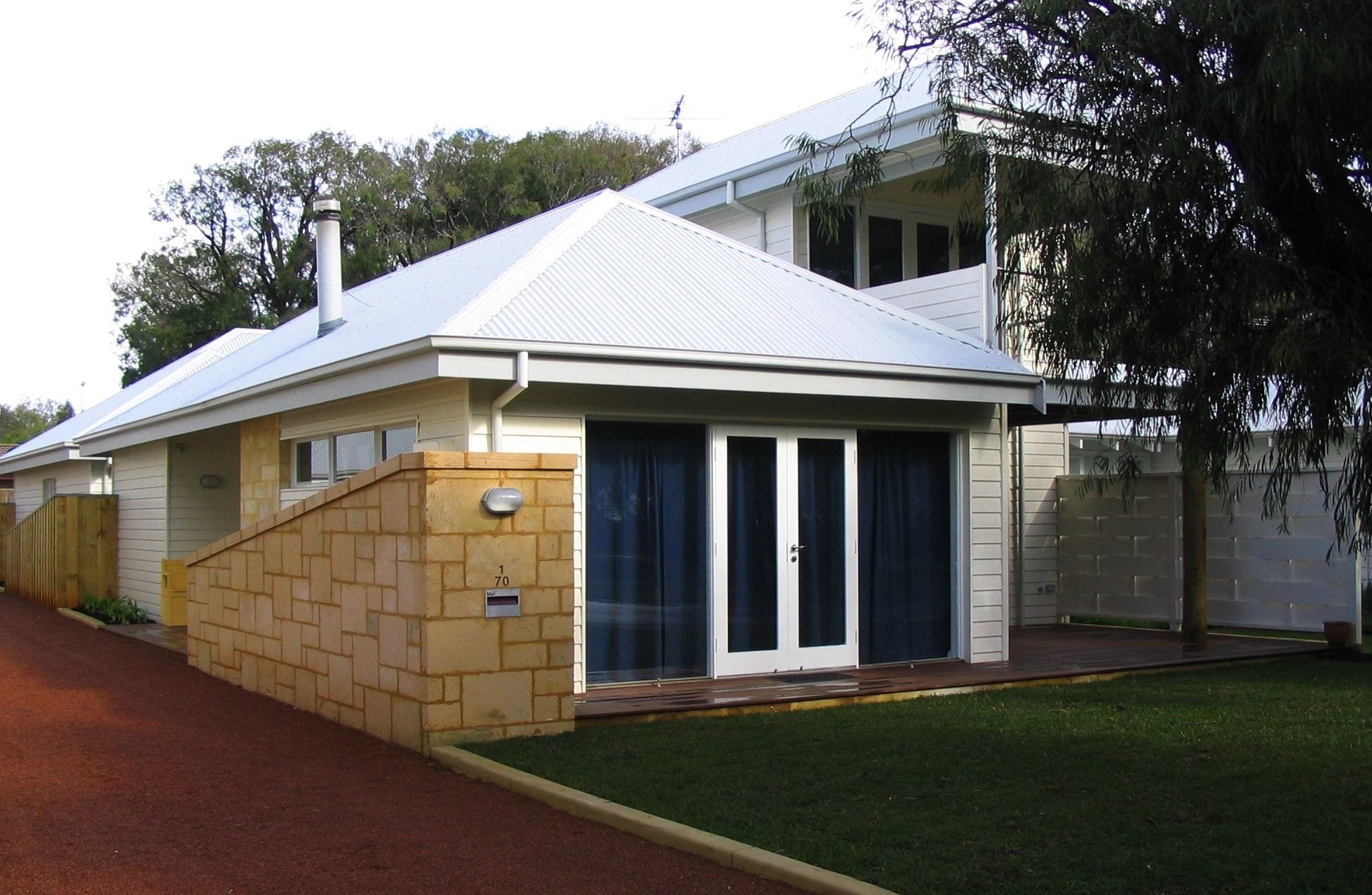 Beachside family/holiday home